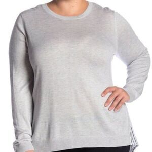 Susina Nordstrom’s gray striped pleated sweater